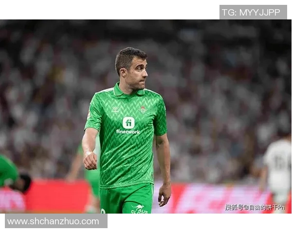 足球明星退役后的生活与职业发展探讨